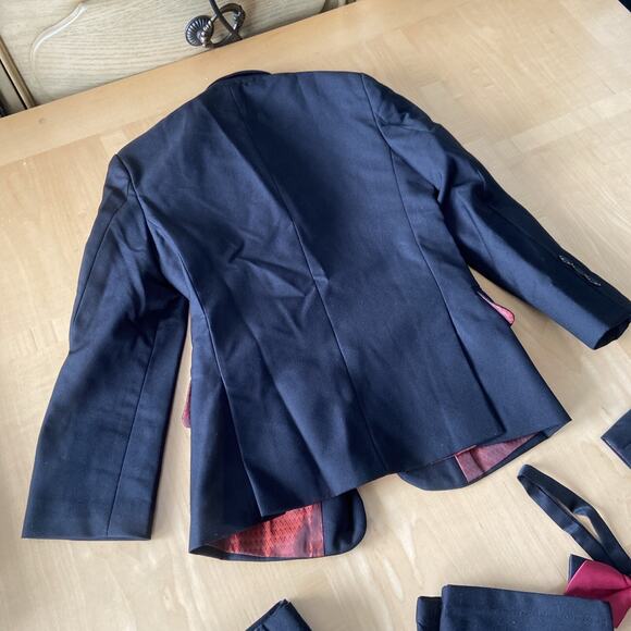 Yuan Lu Boys 5-Piece Suit Set Size 4 Black Blazer, Shirt, Pants & Vest - Picture 8 of 9
